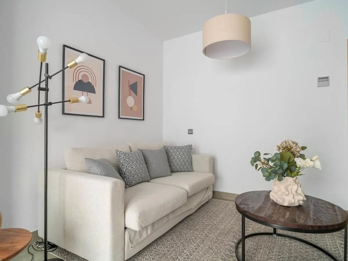 Sanders Uptown - Cute One-Bedroom Apartment Near City Center Malaga