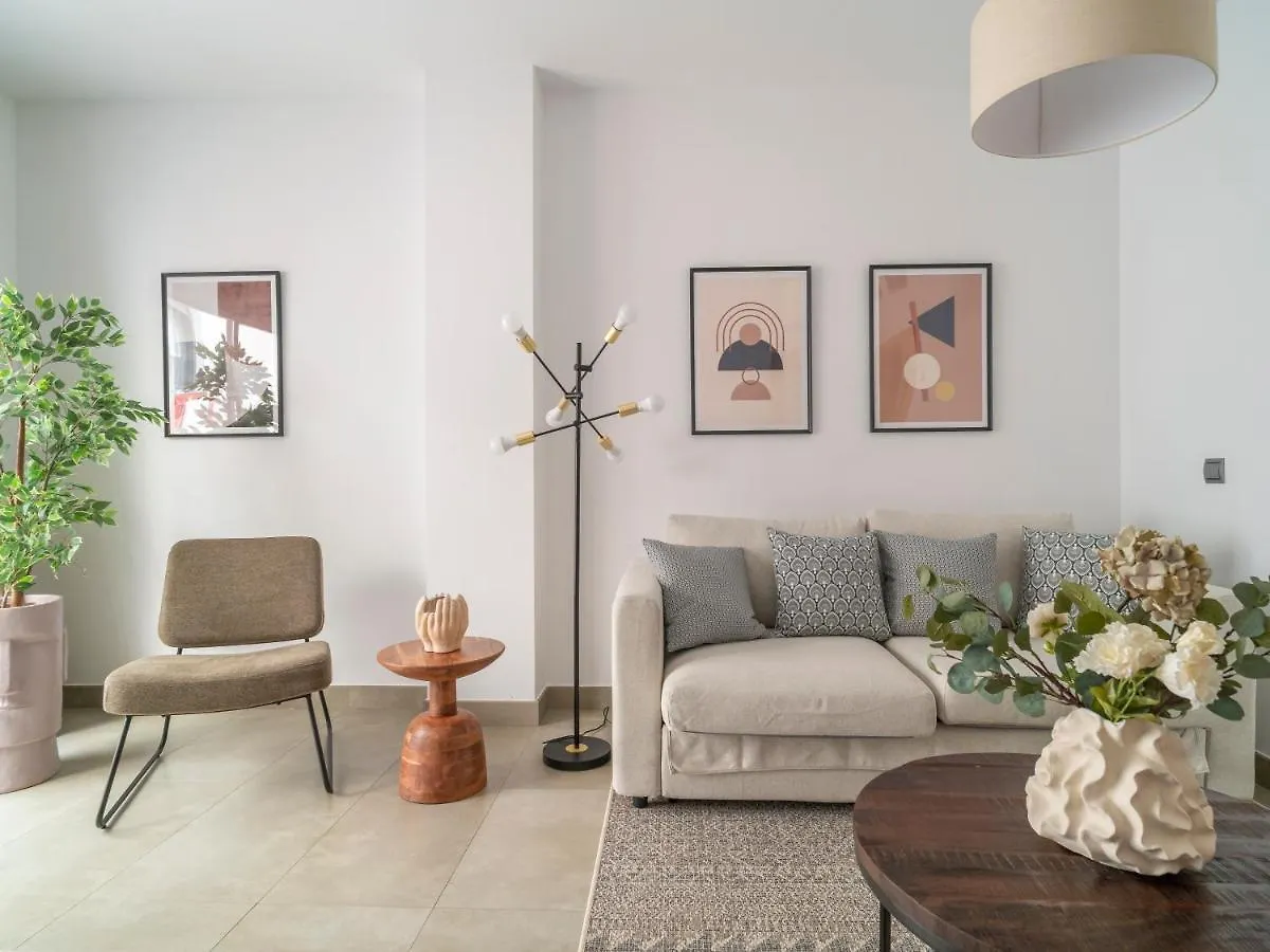 Sanders Uptown - Cute One-Bedroom Apartment Near City Center Malaga